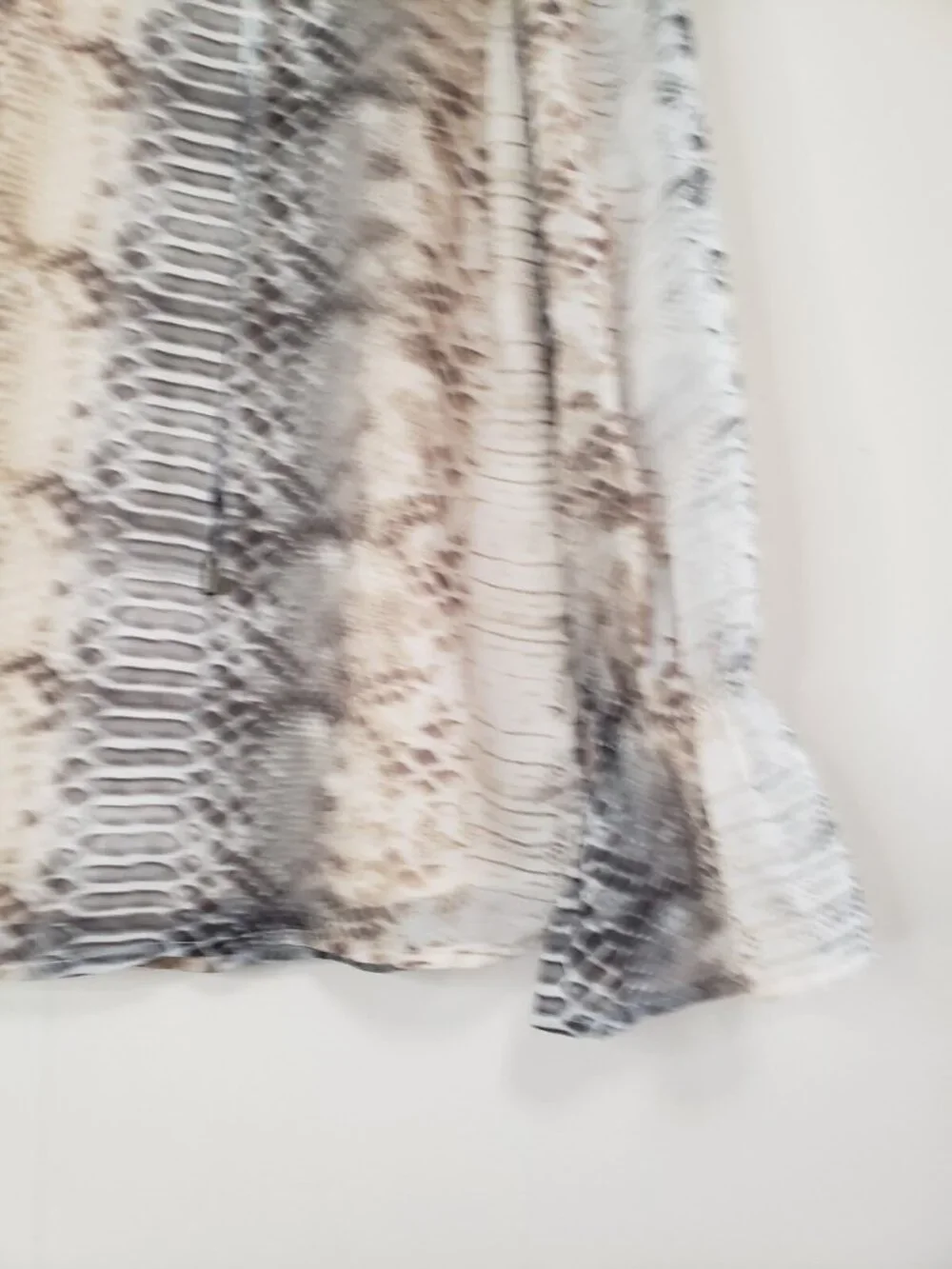 Maven West Womens S Blouse Snakeskin Print Ruffle Deep V Chiffon Career Office